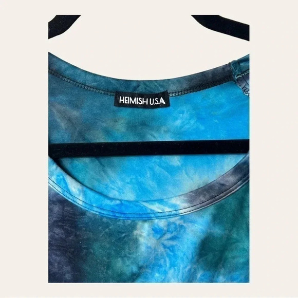 1274. HEIMISH USA TIE DYE SHORT SLEEVE TOP SIZE SMALL SEQUINS ON TOP/SLEEVES - Picture 4 of 11